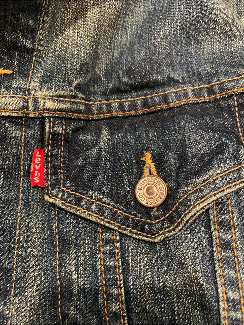 Levi’s Classic Blue Men’s Denim Jacket - Picture 5 of 10